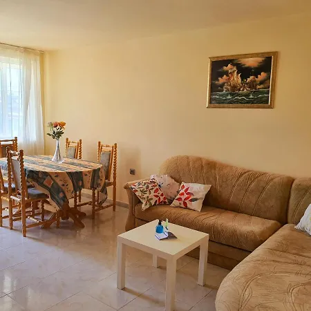 Appartamento Joy App Near Sea Garden Burgas